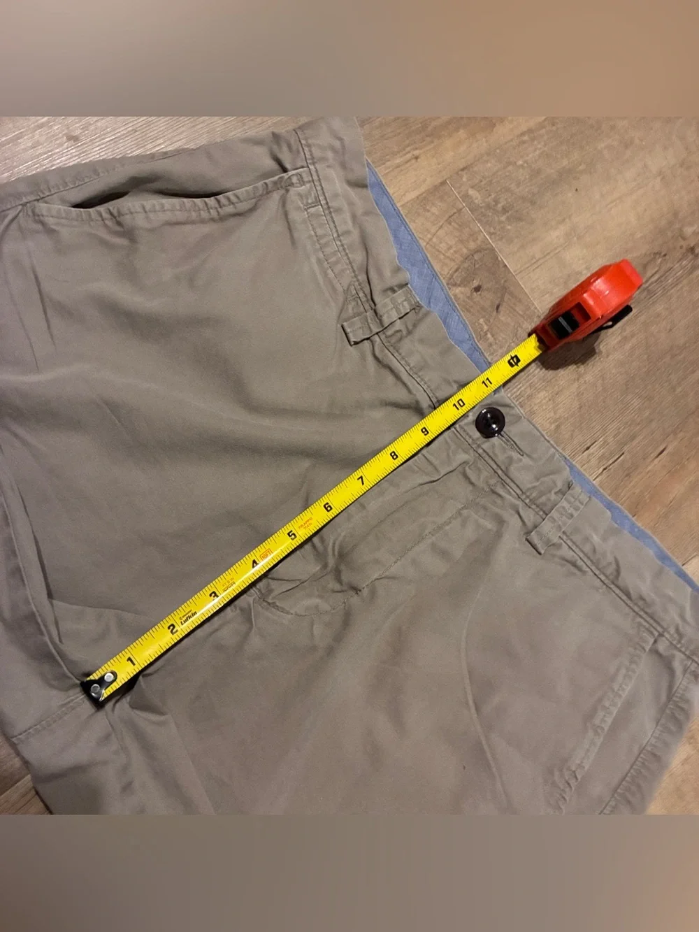 J. Crew Men's Flat-Front Chino Shorts in Tan/Gray